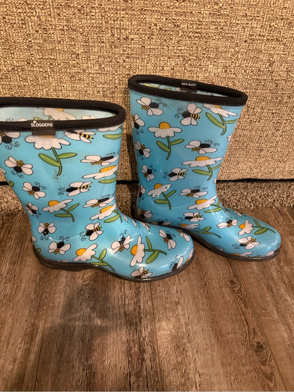Sloggers Women’s Light Blue Daisy & Bee Rain Boots